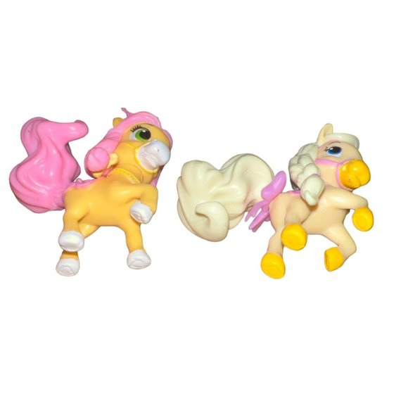 Lot Of 2 Disney Palace Pets Mini Horses Whisker Haven Petite & Blondie- Princess - Picture 6 of 6